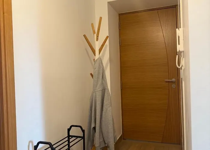 Pres De Metz 아파트 *